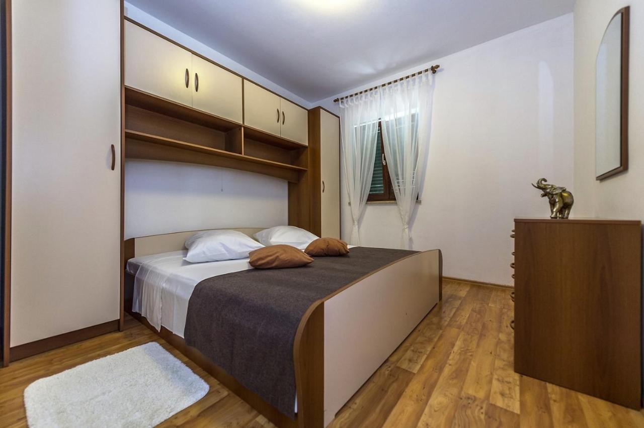 Spacious Three-Bedroom Villa Balun With Pool Poreč Extérieur photo