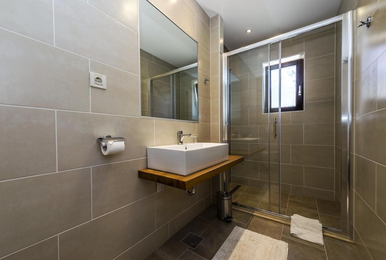 Spacious Three-Bedroom Villa Balun With Pool Poreč Extérieur photo
