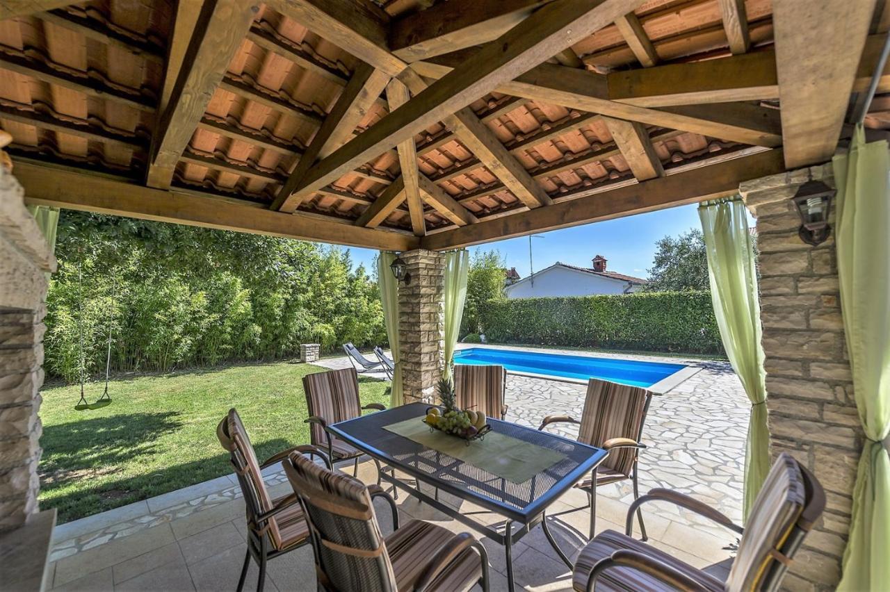 Spacious Three-Bedroom Villa Balun With Pool Poreč Extérieur photo